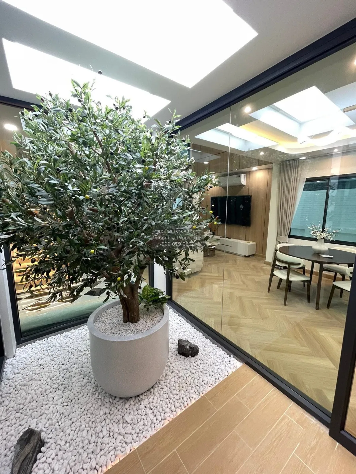 For Sale Corner unit detached house for sale,Soi  Nawamin 127 , c