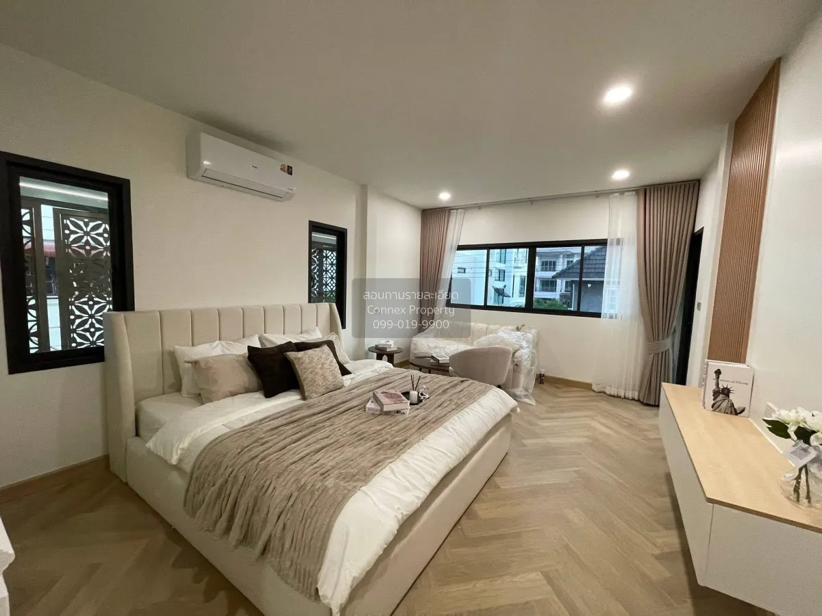 For Sale Corner unit detached house for sale,Soi  Nawamin 127 , c