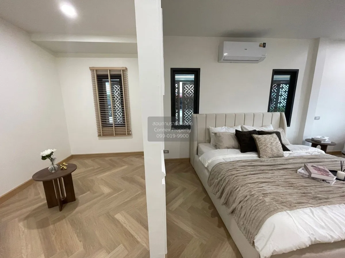 For Sale Corner unit detached house for sale,Soi  Nawamin 127 , c