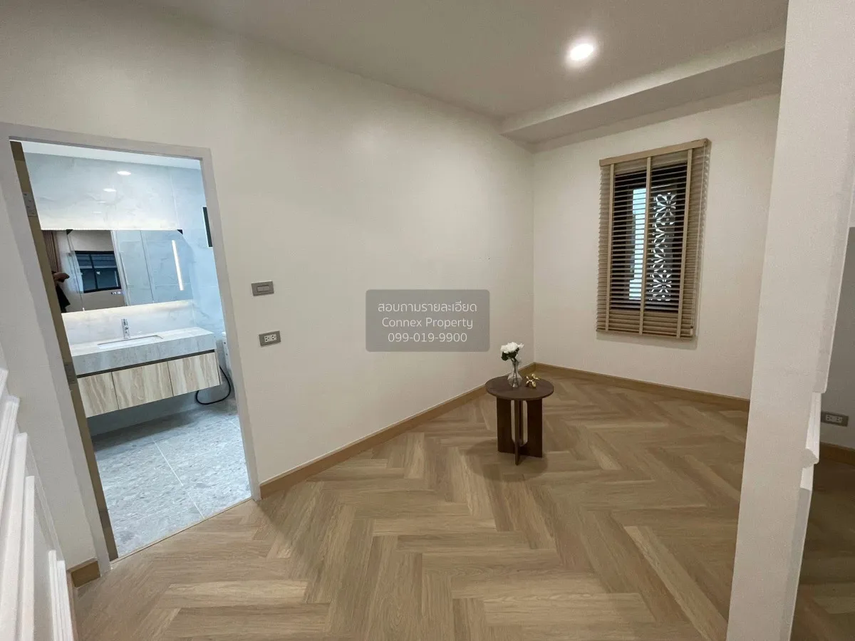 For Sale Corner unit detached house for sale,Soi  Nawamin 127 , c