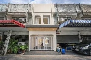 For Sale Amornphan Villge,Soi Lat Phrao Wang hin 74,Lat Phrao, , newly renovated , Lat Phrao , Lat Phrao , Bangkok , CX-152389