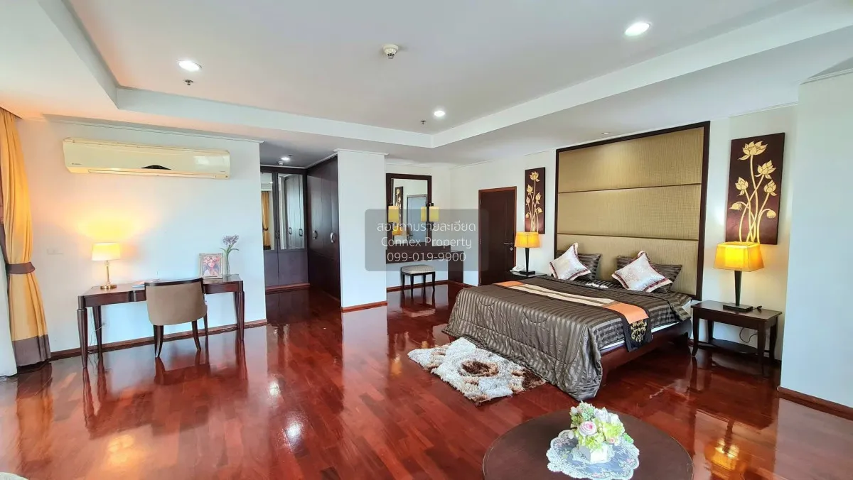 For Rent Condo , Piyathip Place , nice view , corner unit , wide  4