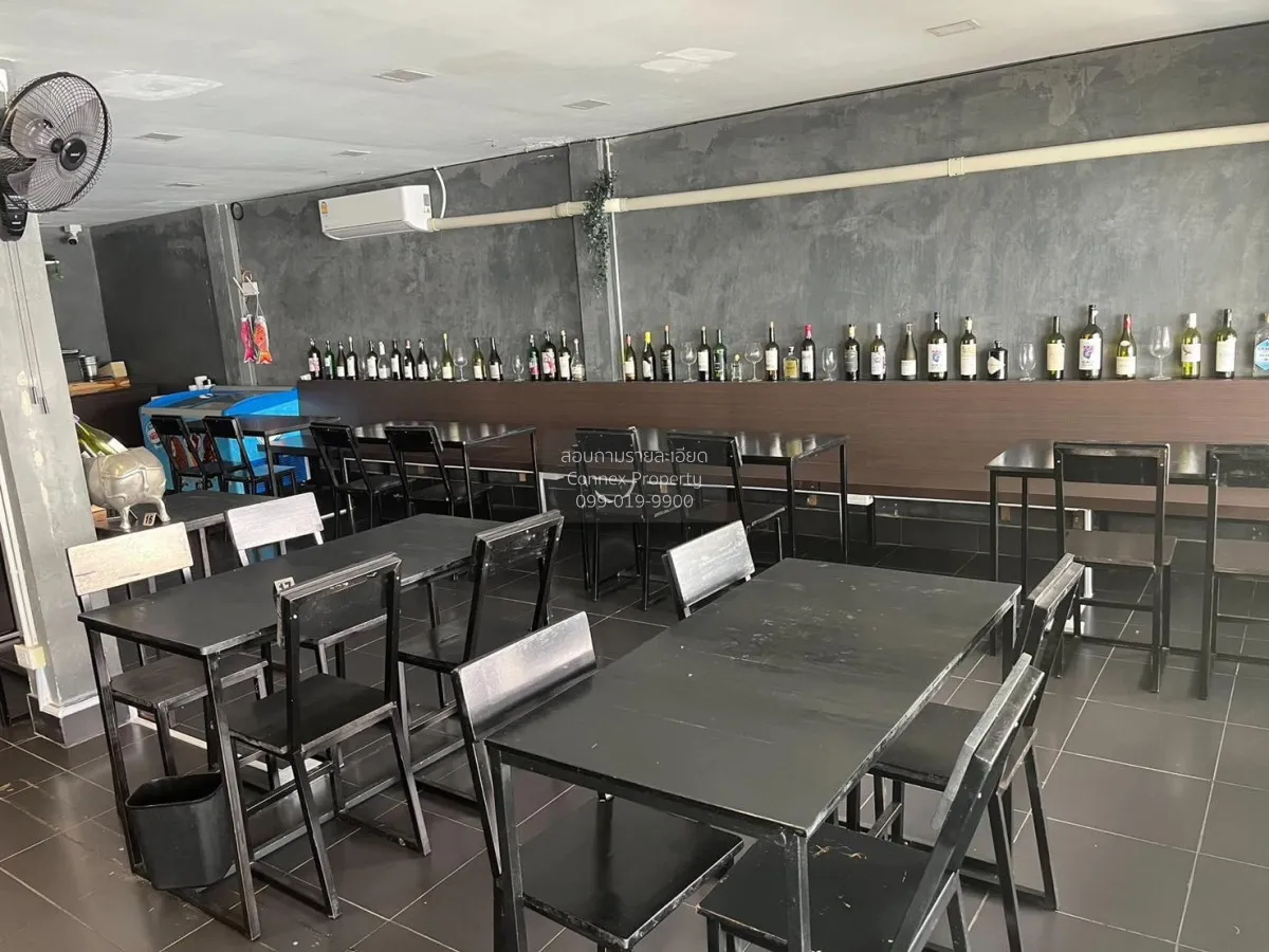 ขายตึก 2 คูหา 4 ชั้น ทำเลธุรกิจ ย่านม.เกษตร มีดาดฟ้า จตุจักร ลาดย