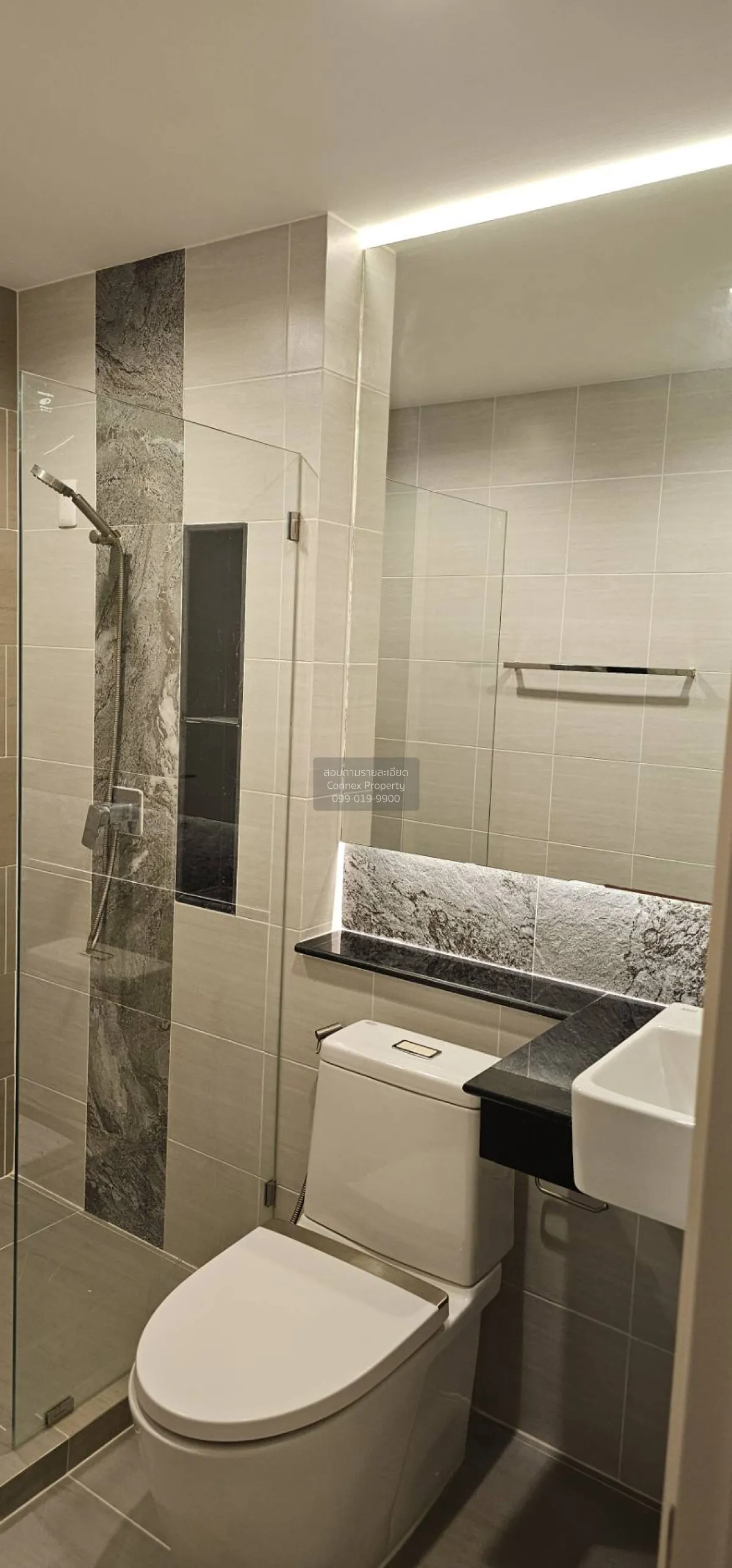 ขายบ้าน  บริทาเนีย ศรีนครินทร์ ห้องมุม MRT-ศรีด่าน (สายสีเหลือง) 