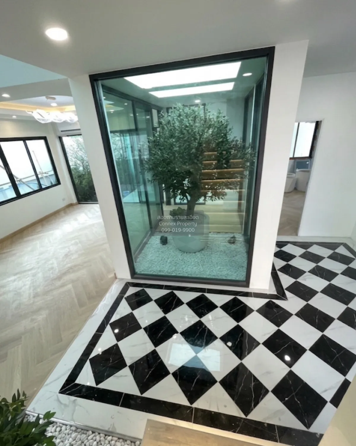 For Sale Fully renovated house throughout , Nuan Chan , Bung Kum 