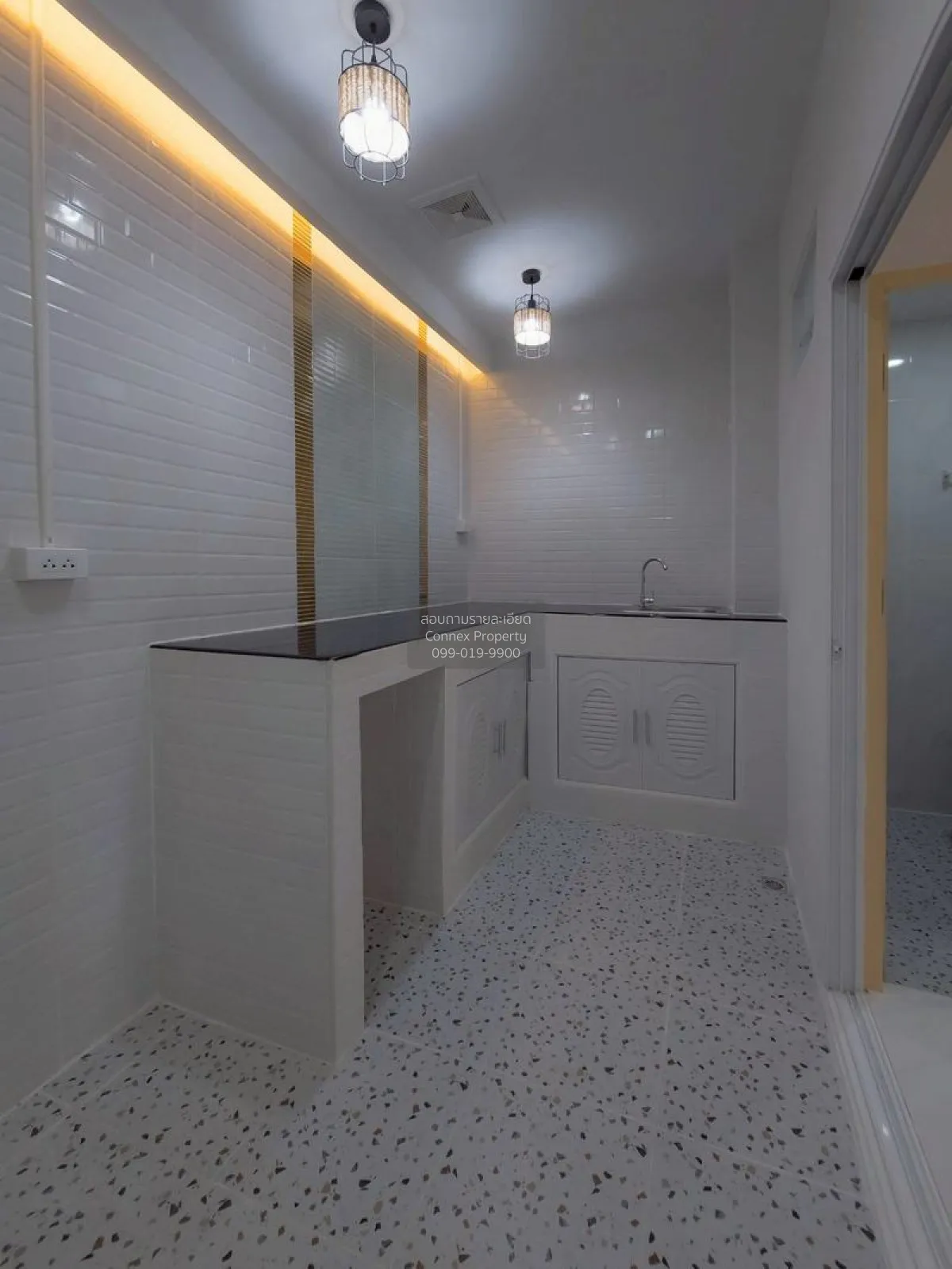 For Sale Townhouse/Townhome  , Nunticha 1 , newly renovated , Ban