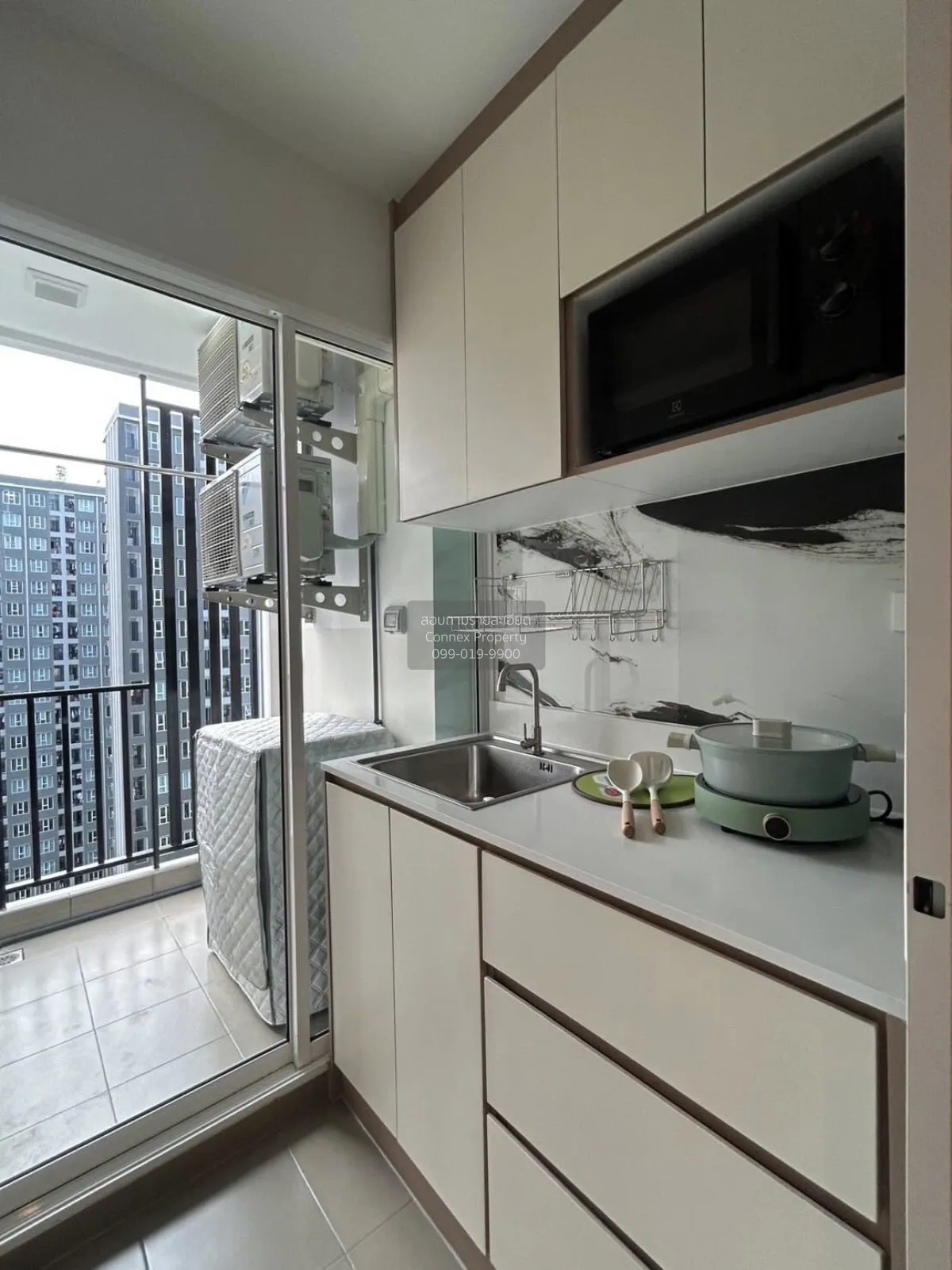 เช่าคอนโด  รีเจ้นท์ โฮม บางนา (โครงการใหม่) บางนา เขต บางนา กรุงเ