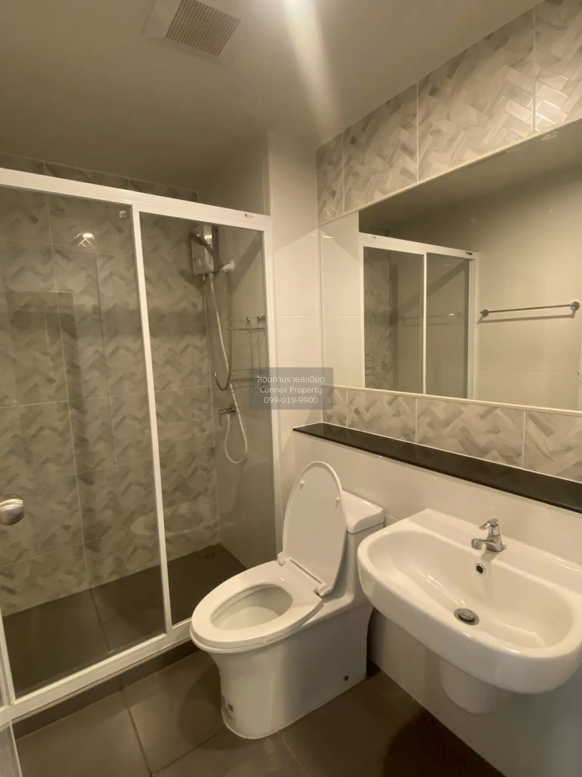 เช่าคอนโด  รีเจ้นท์ โฮม บางนา (โครงการใหม่) บางนา เขต บางนา กรุงเ