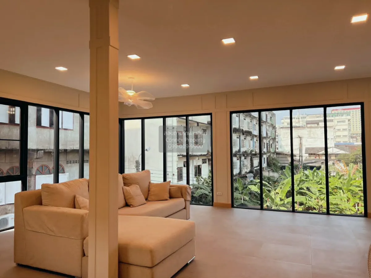 For Sale ้็็Home office near MRT Nonthaburi Civic Center station 