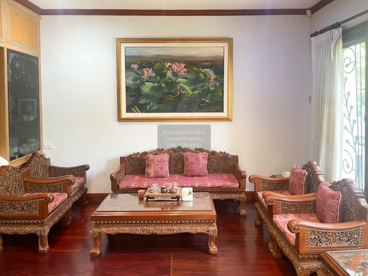 For Rent Traditional teakwood house located in Lat Phrao 48 , Sam