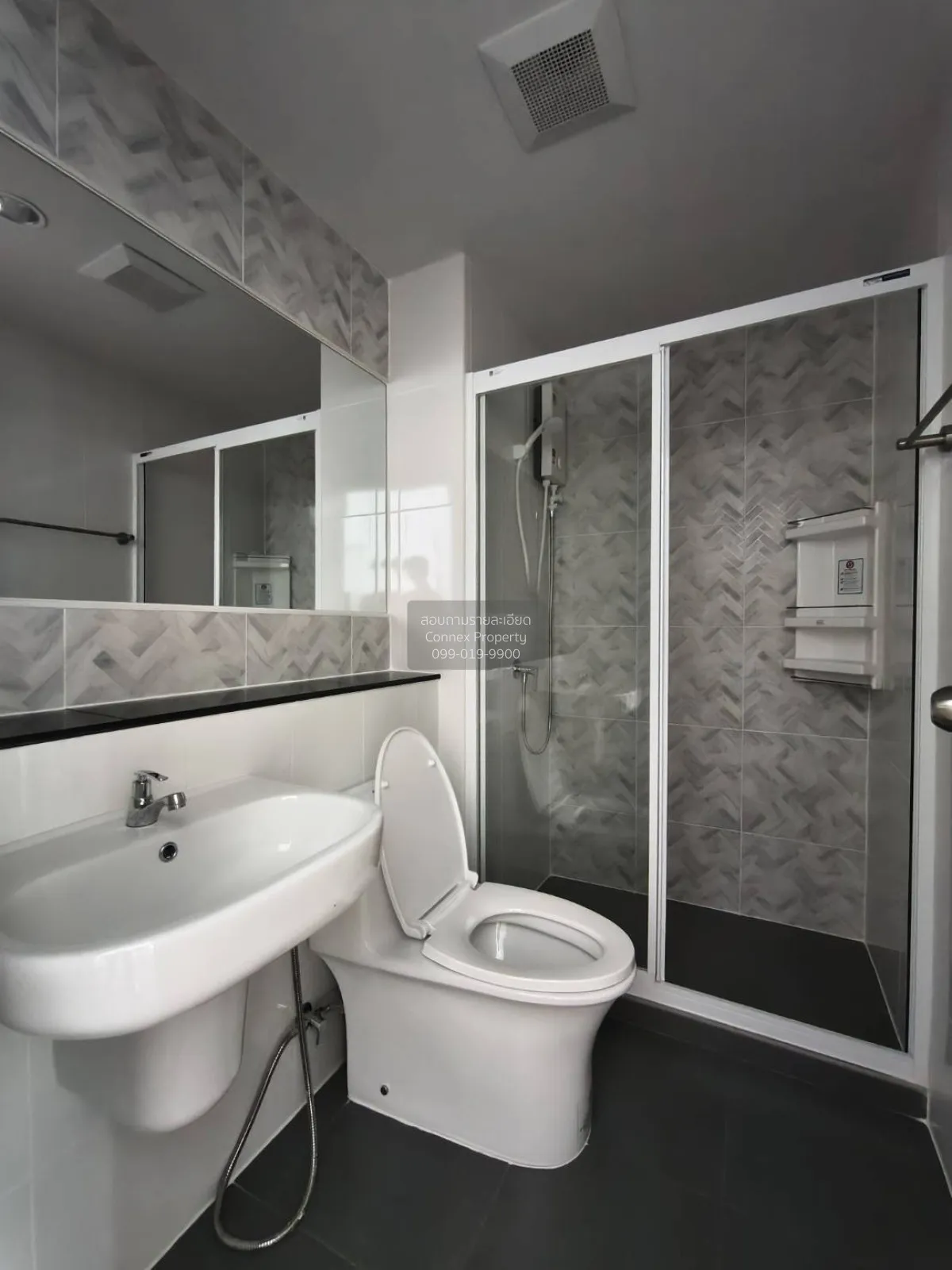 เช่าคอนโด  รีเจ้นท์ โฮม บางนา (โครงการใหม่) บางนา เขต บางนา กรุงเ