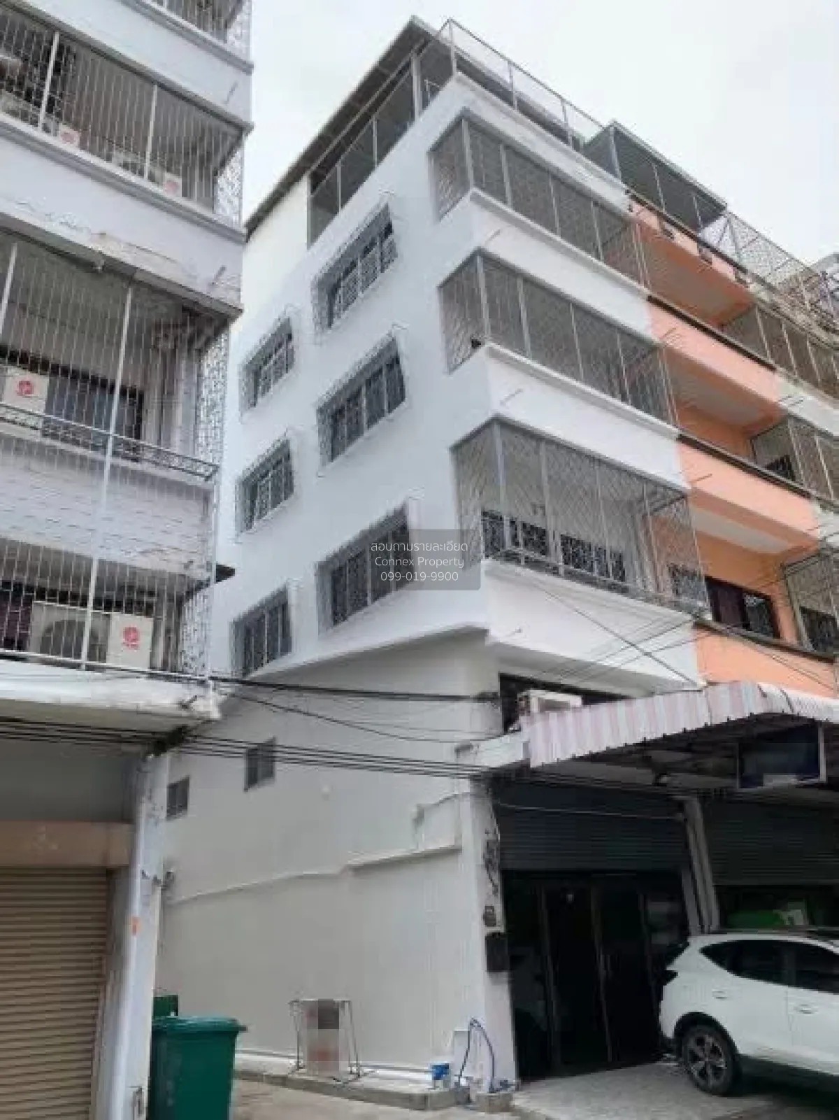 เช่าทำเล ใจกลางสีลม อาคารพาณิชย์ 5 ชั้นครึ่ง ห้องมุม รีโนเวทใหม่  1