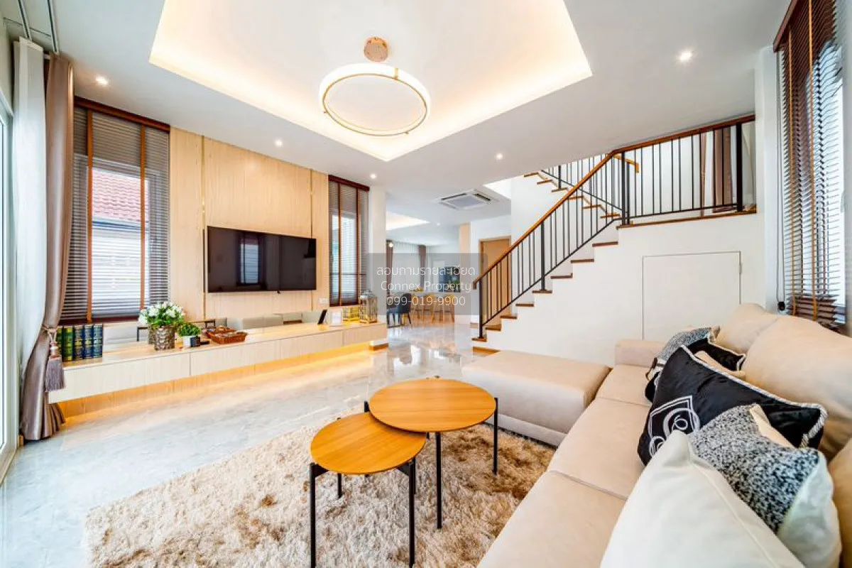 For Sale House , Royal Park Village , Mueang Phata , Bang Lamung 