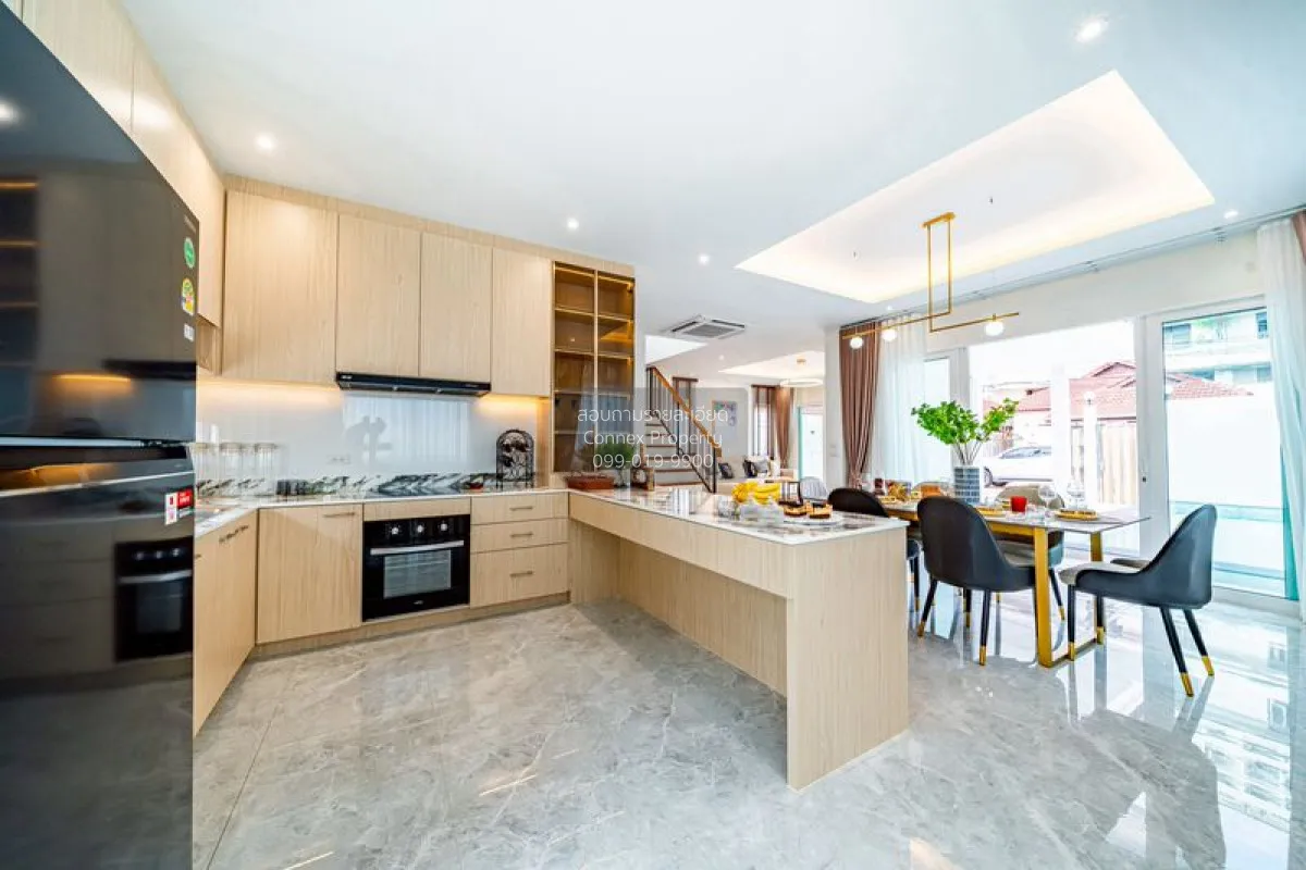 For Sale House , Royal Park Village , Mueang Phata , Bang Lamung 