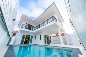 For Sale House , Royal Park Village , Mueang Phata , Bang Lamung , Chon Buri , CX-152647