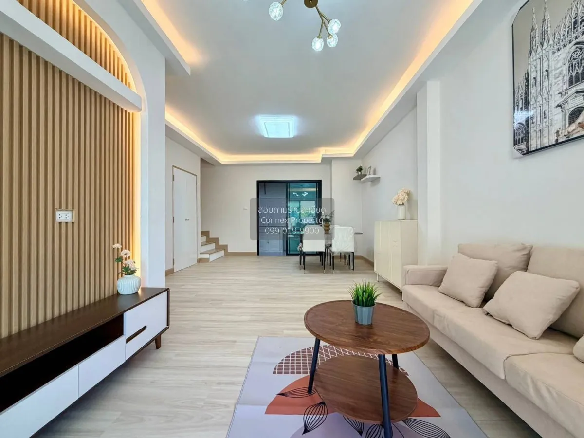 ขายทาวน์เฮ้าส์/ทาวน์โฮม  เรสท์ ทาวน์ บางนา ห้องมุม รีโนเวทใหม่ บา