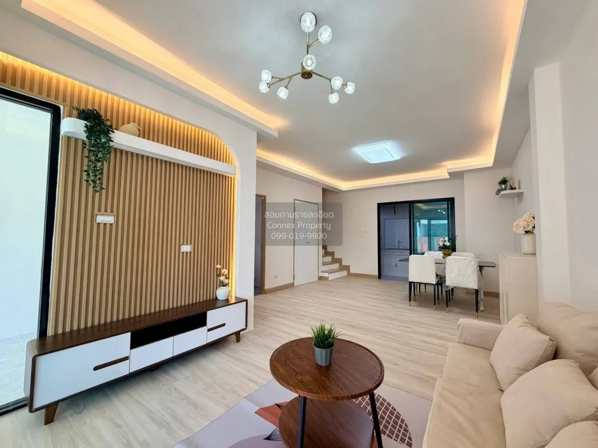 ขายทาวน์เฮ้าส์/ทาวน์โฮม  เรสท์ ทาวน์ บางนา ห้องมุม รีโนเวทใหม่ บา