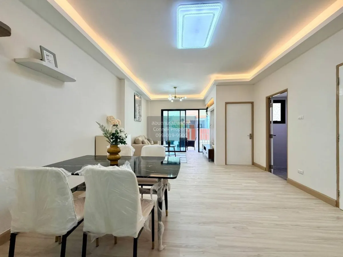 ขายทาวน์เฮ้าส์/ทาวน์โฮม  เรสท์ ทาวน์ บางนา ห้องมุม รีโนเวทใหม่ บา