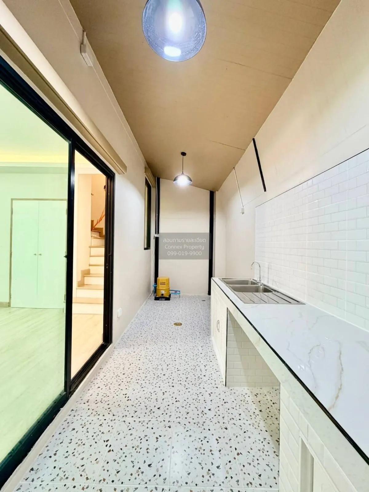 ขายทาวน์เฮ้าส์/ทาวน์โฮม  เรสท์ ทาวน์ บางนา ห้องมุม รีโนเวทใหม่ บา