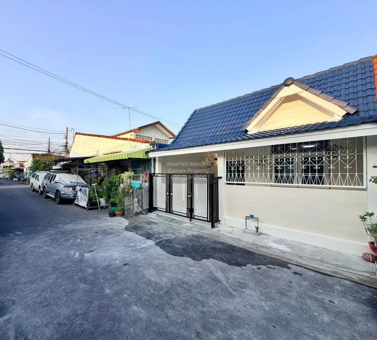 ขายทาวน์เฮ้าส์/ทาวน์โฮม  เด่นชัย บางเมือง รีโนเวทใหม่ เทพารักษ์ เ 2