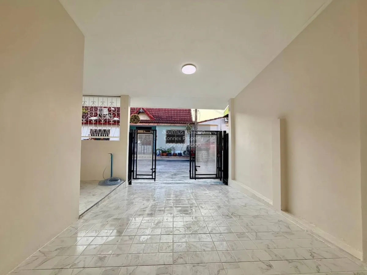 ขายทาวน์เฮ้าส์/ทาวน์โฮม  เด่นชัย บางเมือง รีโนเวทใหม่ เทพารักษ์ เ 4