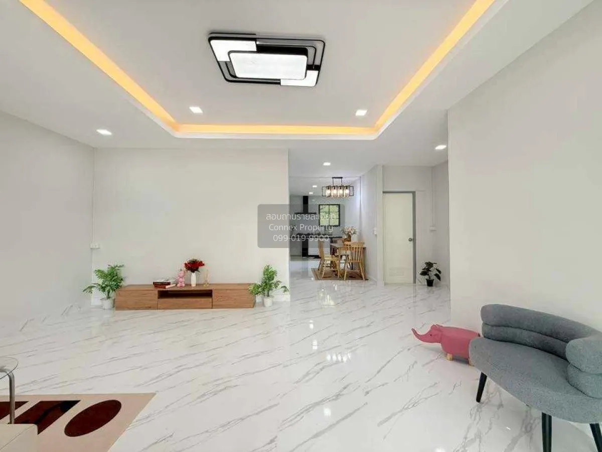 For Sale Townhouse/Townhome  , Kehathani 4 , newly renovated , Sa 3