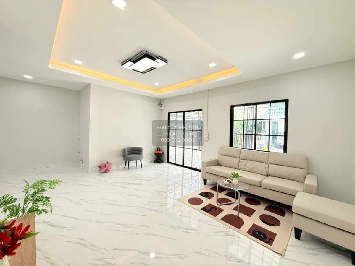 For Sale Townhouse/Townhome  , Kehathani 4 , newly renovated , Sa