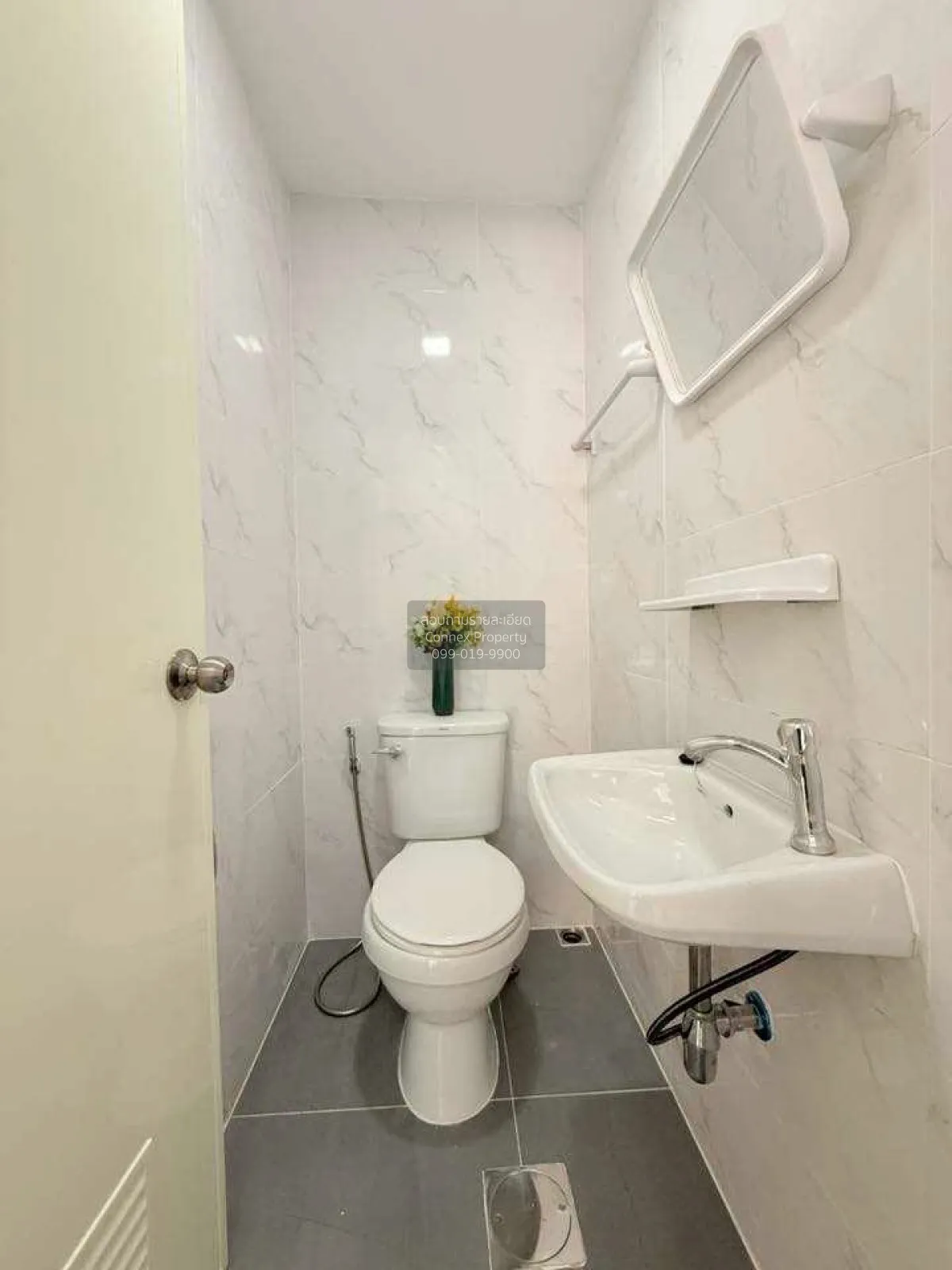 For Sale Townhouse/Townhome  , Kehathani 4 , newly renovated , Sa