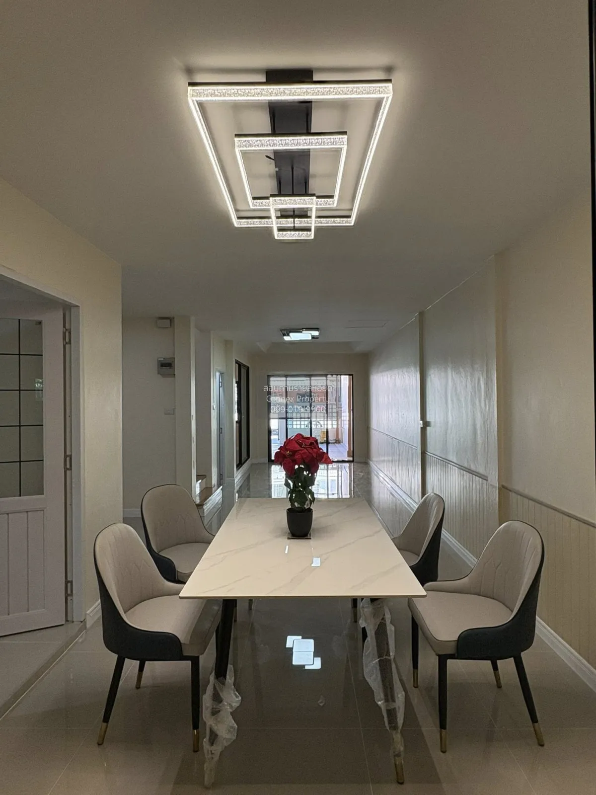 ขายทาวน์เฮ้าส์/ทาวน์โฮม  ซื่อตรง ลีลาวดี BTS-พิพิธภัณฑ์กองทัพอากา