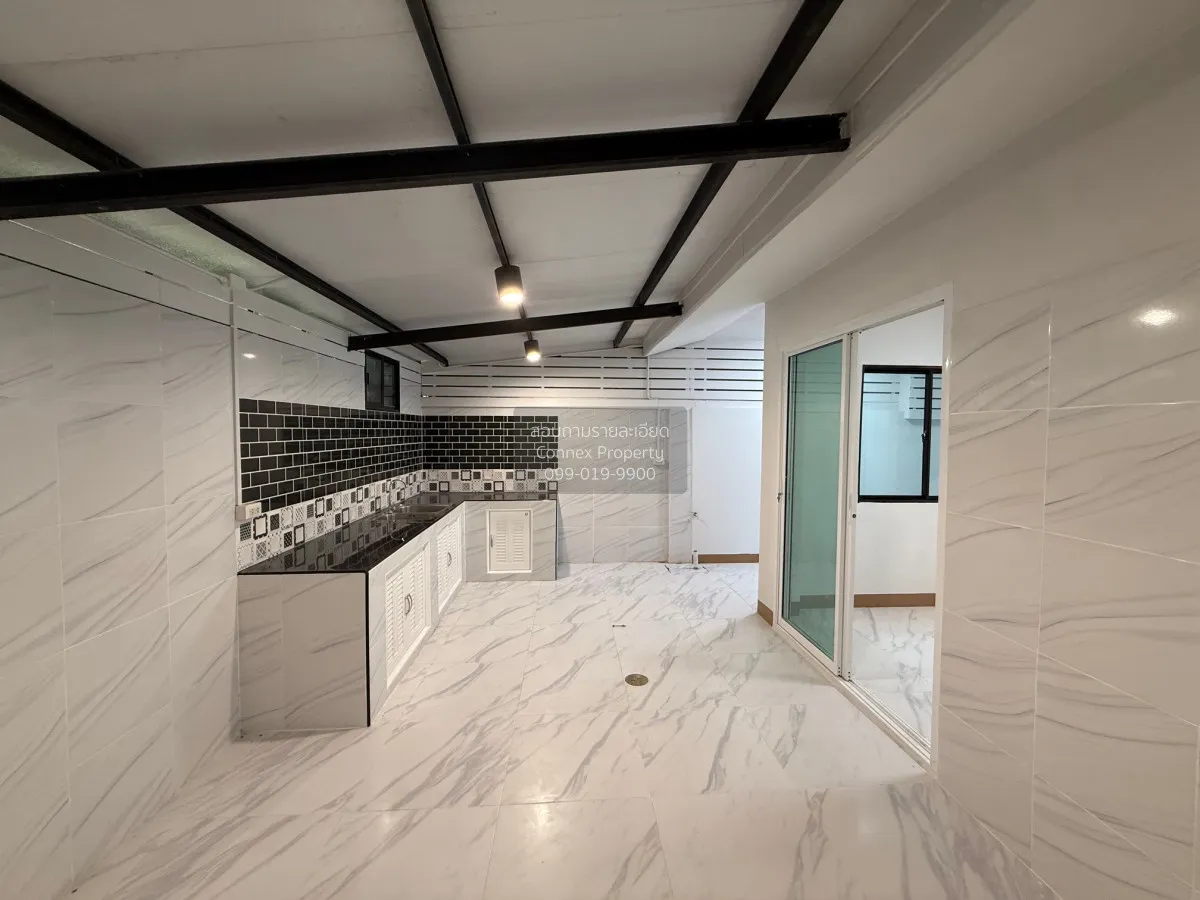 For Sale Townhouse/Townhome  , Koo Kwan Hansa 5 , newly renovated