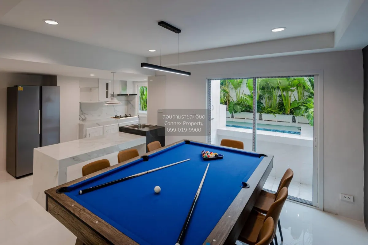 For Rent Single detached pool villa next to MRT Ratchada , Chomph