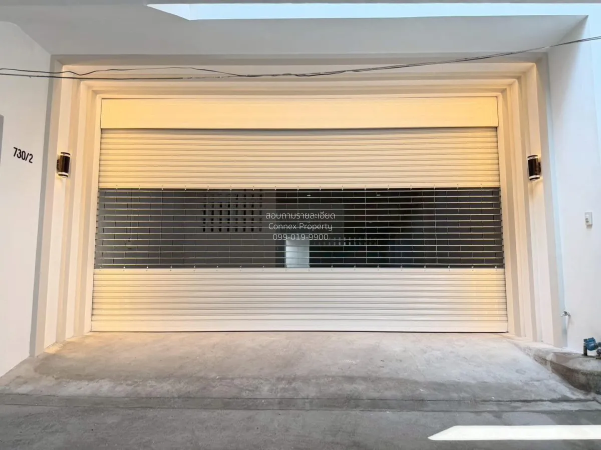 For Sale Townhouse/Townhome  , Prominent Place , newly renovated  3