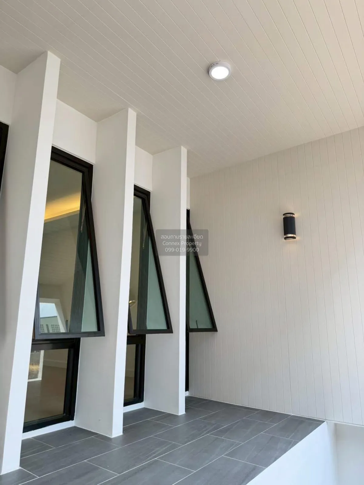 For Sale Townhouse/Townhome  , Prominent Place , newly renovated 