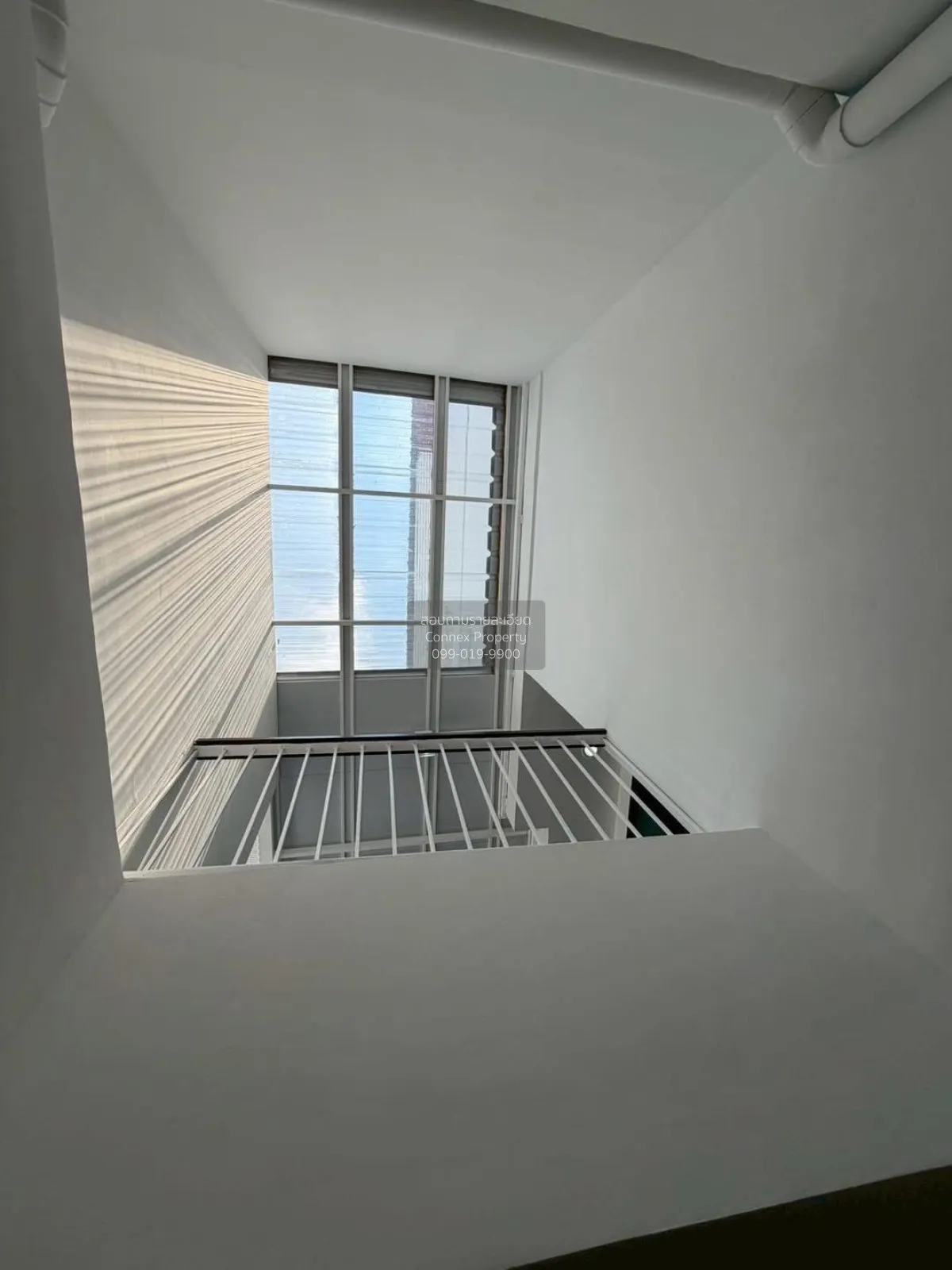 For Sale Townhouse/Townhome  , Prominent Place , newly renovated 