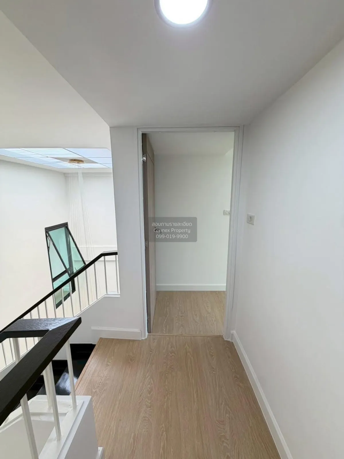 For Sale Townhouse/Townhome  , Prominent Place , newly renovated 