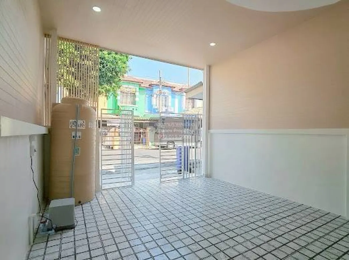 ขายทาวน์เฮ้าส์/ทาวน์โฮม  นันทิชา 2 หน้ากว้าง รีโนเวทใหม่ ไทรน้อย  2