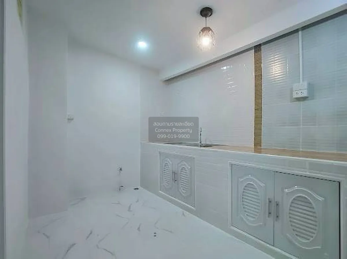 ขายทาวน์เฮ้าส์/ทาวน์โฮม  นันทิชา 2 หน้ากว้าง รีโนเวทใหม่ ไทรน้อย 