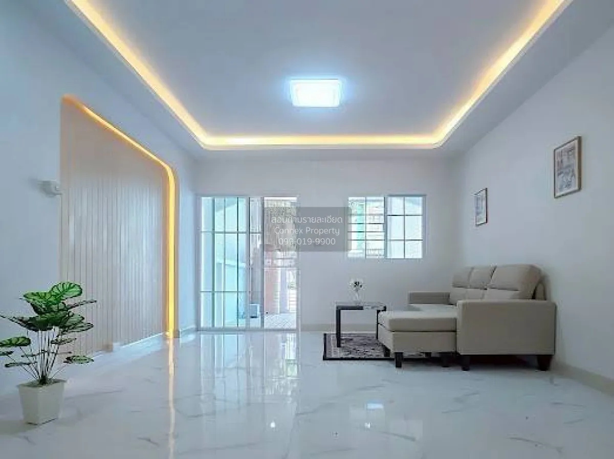 ขายทาวน์เฮ้าส์/ทาวน์โฮม  นันทิชา 2 หน้ากว้าง รีโนเวทใหม่ ไทรน้อย 