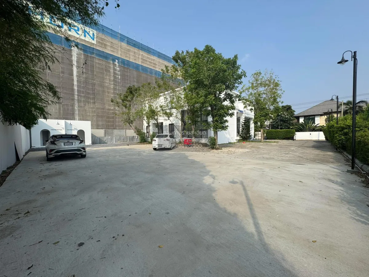 ขายที่ดินพร้อมอาคาร บางนา เขต บางนา กรุงเทพ CX-152802