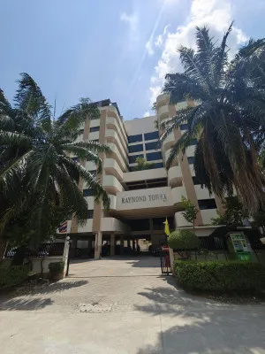 ขายคอนโด  เรย์มอนด์ ทาวเวอร์ MRT-ลาดพร้าว 101 (สายสีเหลือง) คลองจั่น เขต บางกะปิ กรุงเทพ CX-152810