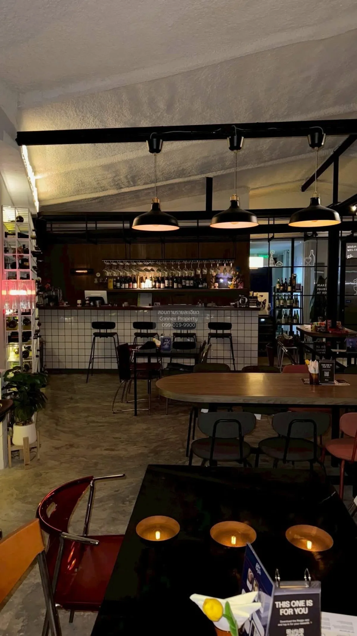 ขายเซ้งด่วน wine bar ใกล้ emsphere  วิวสวย ชั้นสูง รีโนเวทใหม่ คล 4