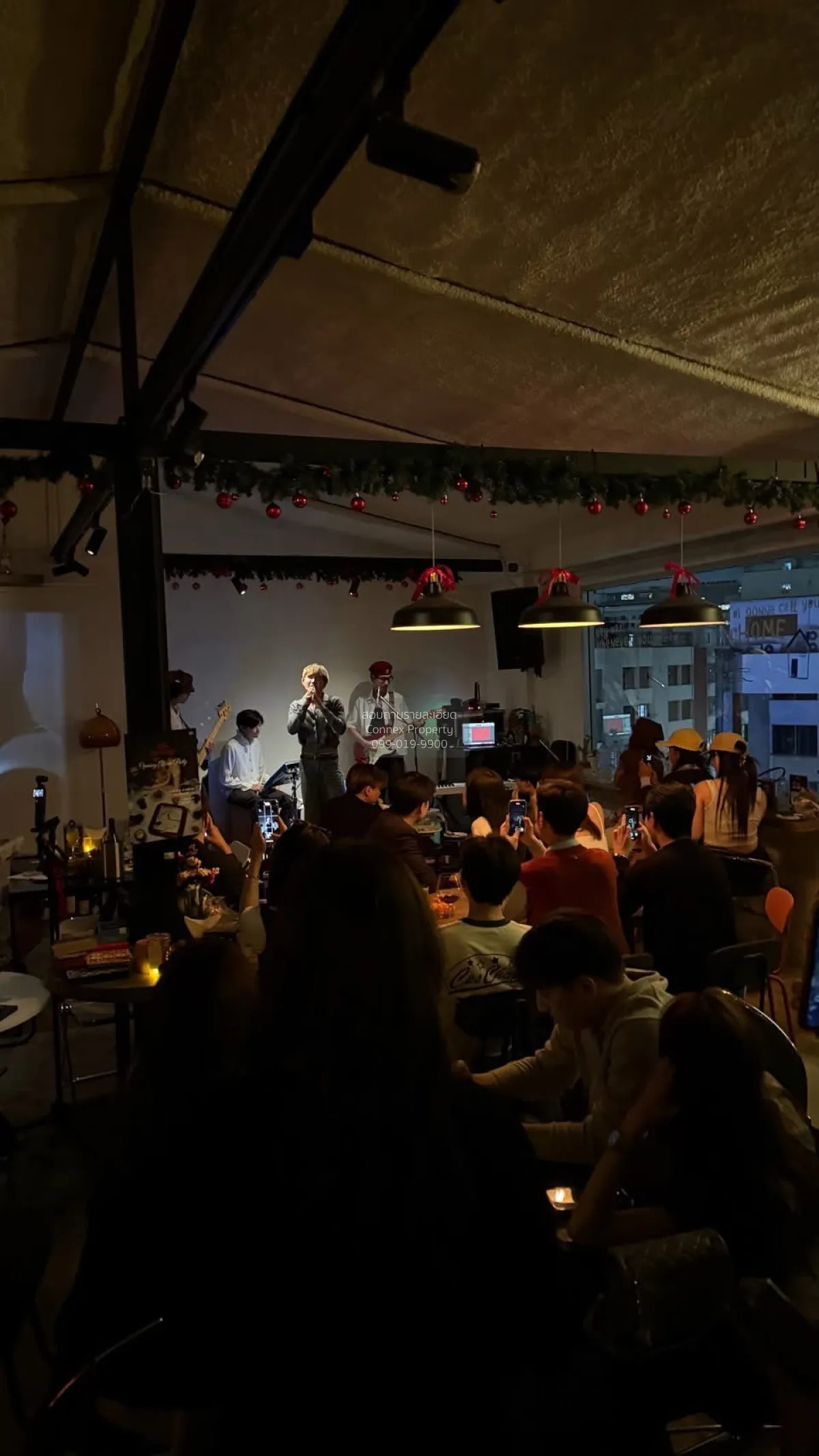 ขายเซ้งด่วน wine bar ใกล้ emsphere  วิวสวย ชั้นสูง รีโนเวทใหม่ คล