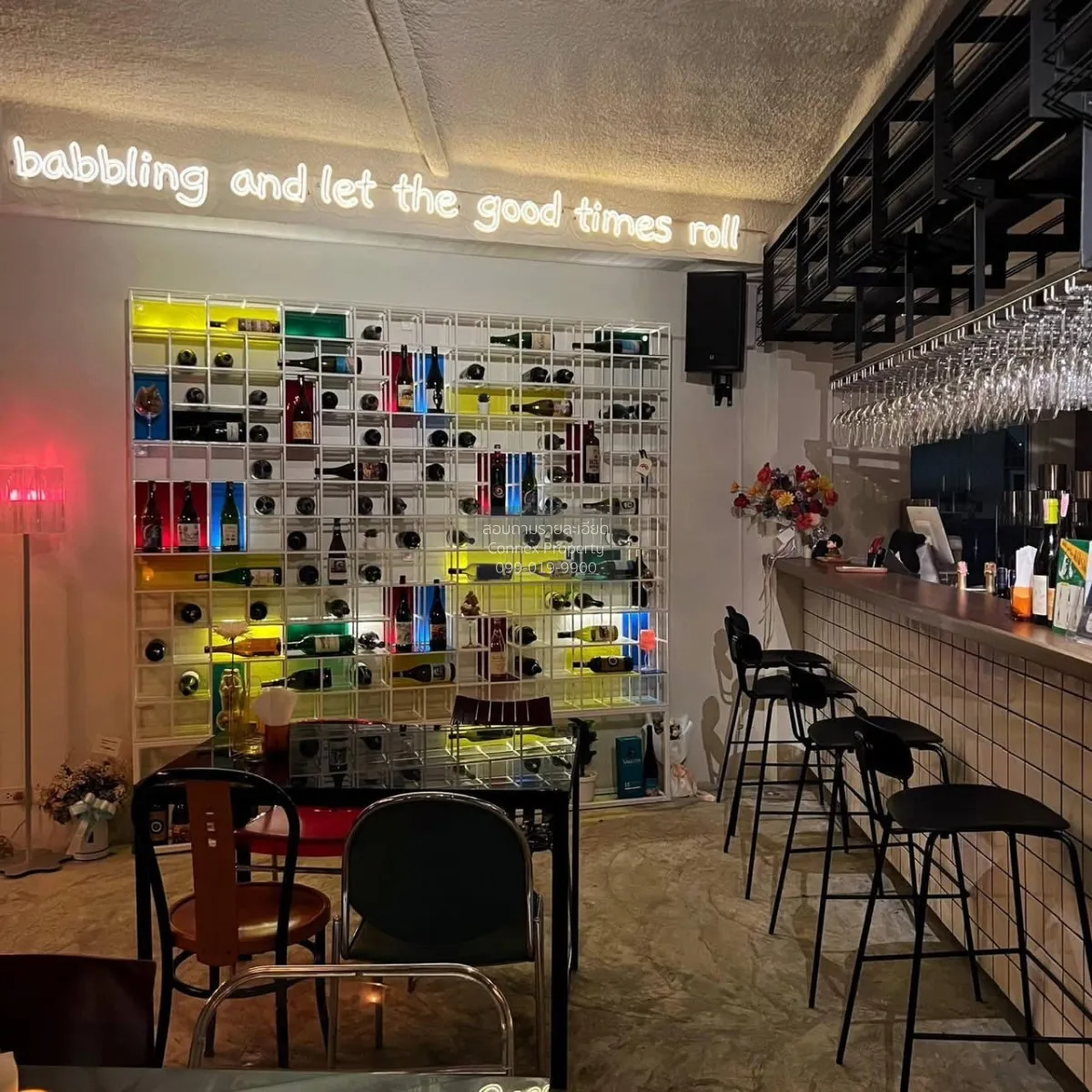 ขายเซ้งด่วน wine bar ใกล้ emsphere  วิวสวย ชั้นสูง รีโนเวทใหม่ คล