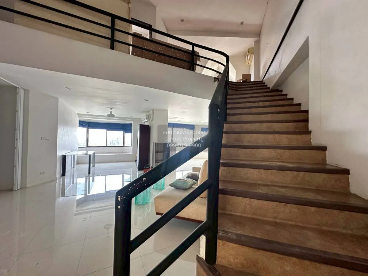 ขายคอนโด  คันทรี คอมเพล็กซ์ เพนท์เฮ้าส์ ชั้นสูง BTS-บางนา พระโขนง 1