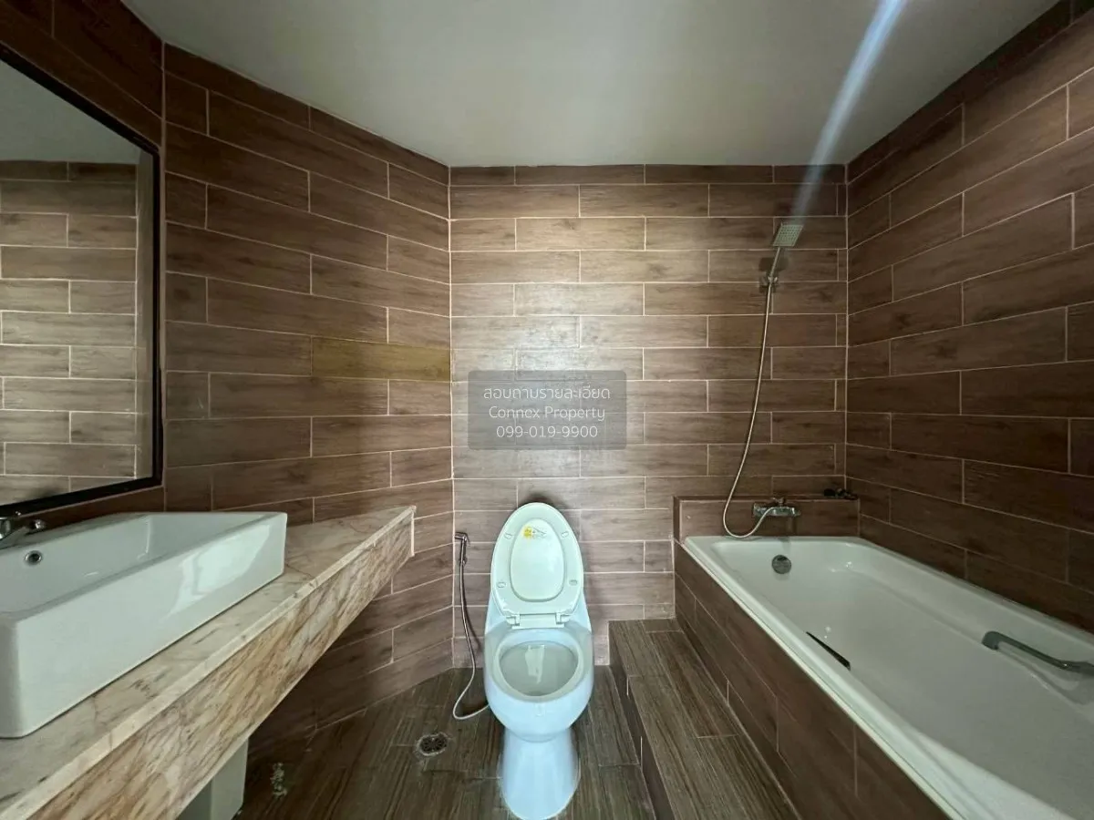 ขายคอนโด  คันทรี คอมเพล็กซ์ เพนท์เฮ้าส์ ชั้นสูง BTS-บางนา พระโขนง