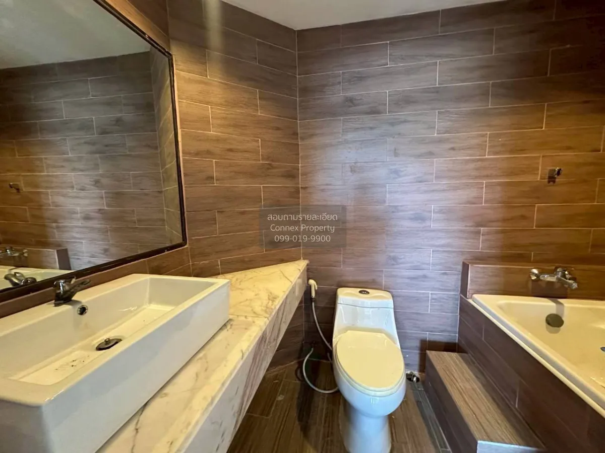 ขายคอนโด  คันทรี คอมเพล็กซ์ เพนท์เฮ้าส์ ชั้นสูง BTS-บางนา พระโขนง