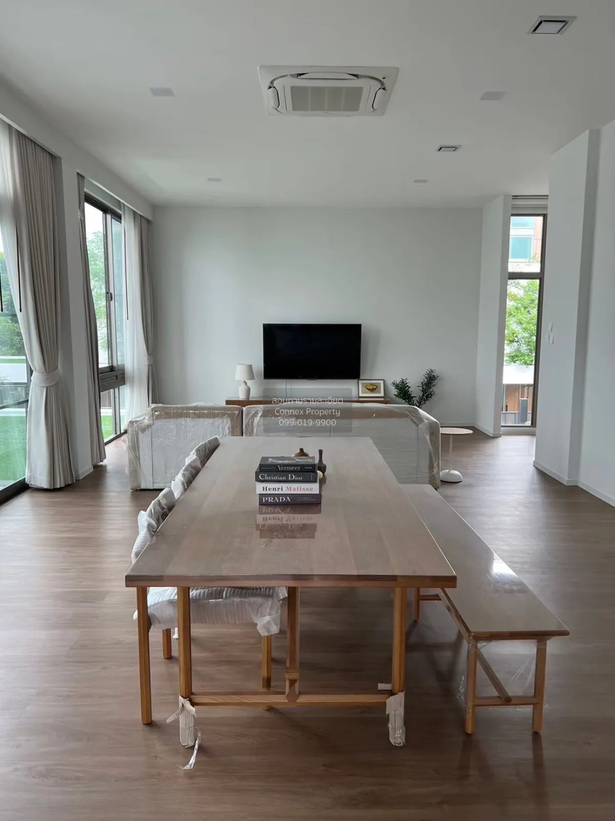 เช่าบ้าน  วีเว่ พระราม 9 หน้ากว้าง MRT-ศรีกรีฑา (สายสีเหลือง) ทับ