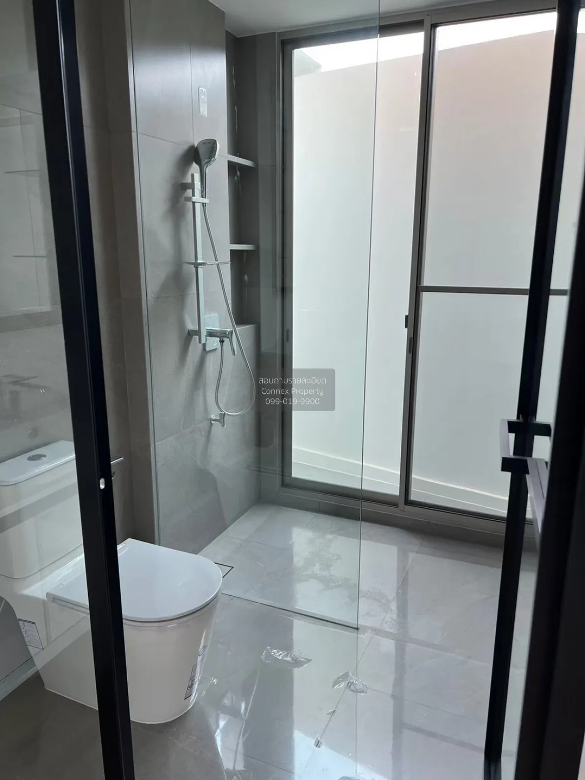 เช่าบ้าน  วีเว่ พระราม 9 หน้ากว้าง MRT-ศรีกรีฑา (สายสีเหลือง) ทับ