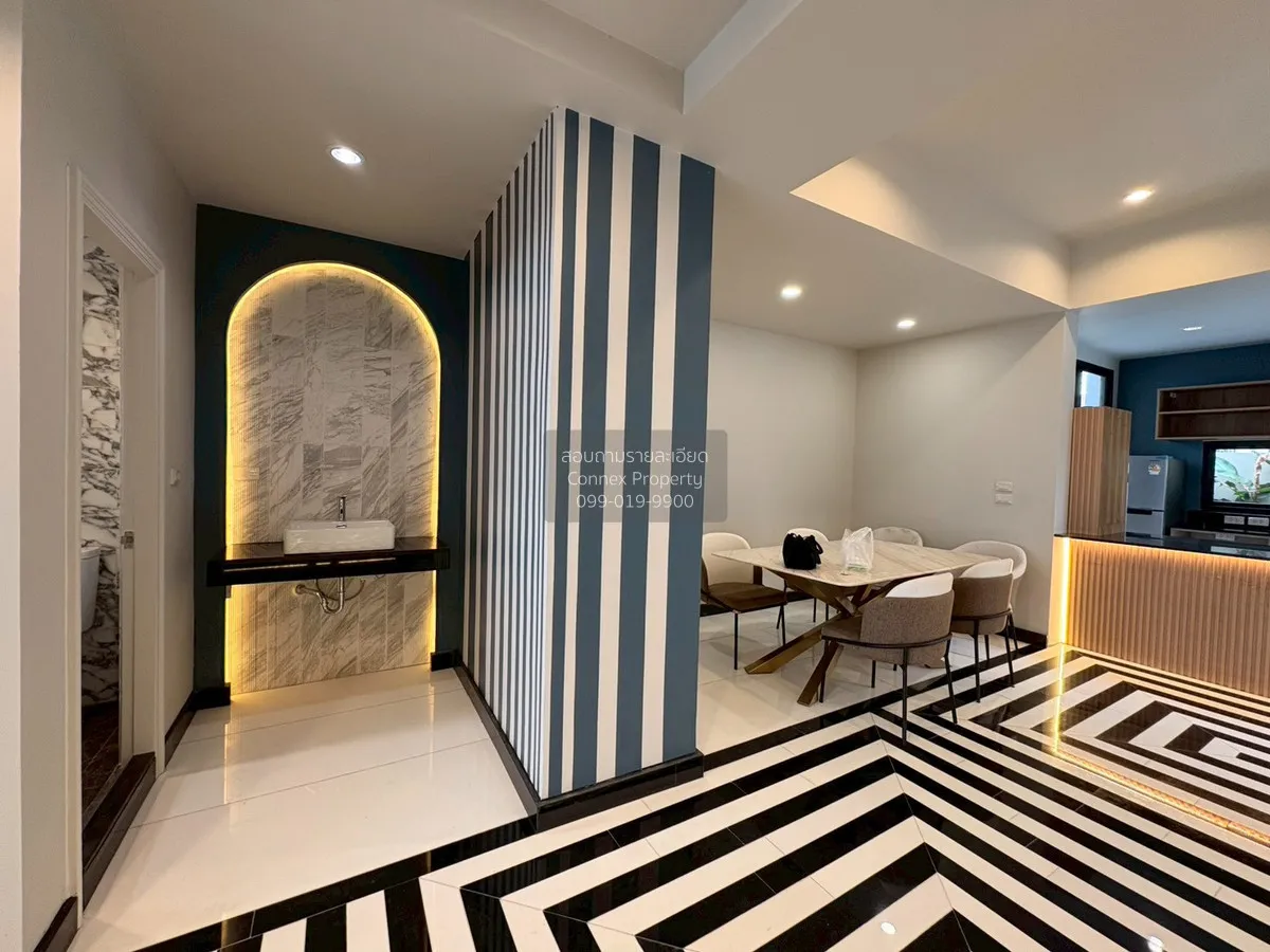 For Sale Townhouse/Townhome  , Baan Klang Muang Ladprao - Yothin  2