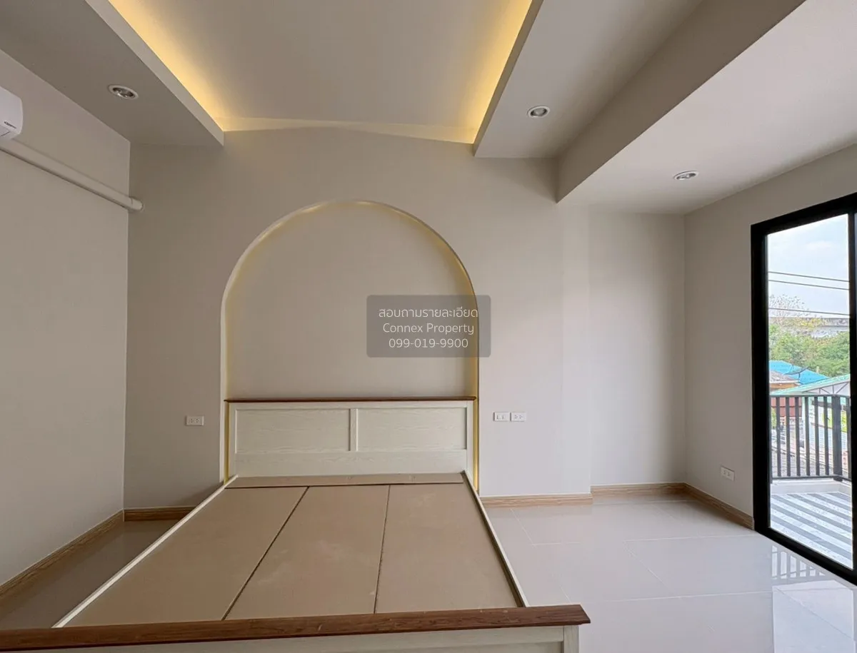 For Sale Townhouse/Townhome  , Baan Klang Muang Ladprao - Yothin 